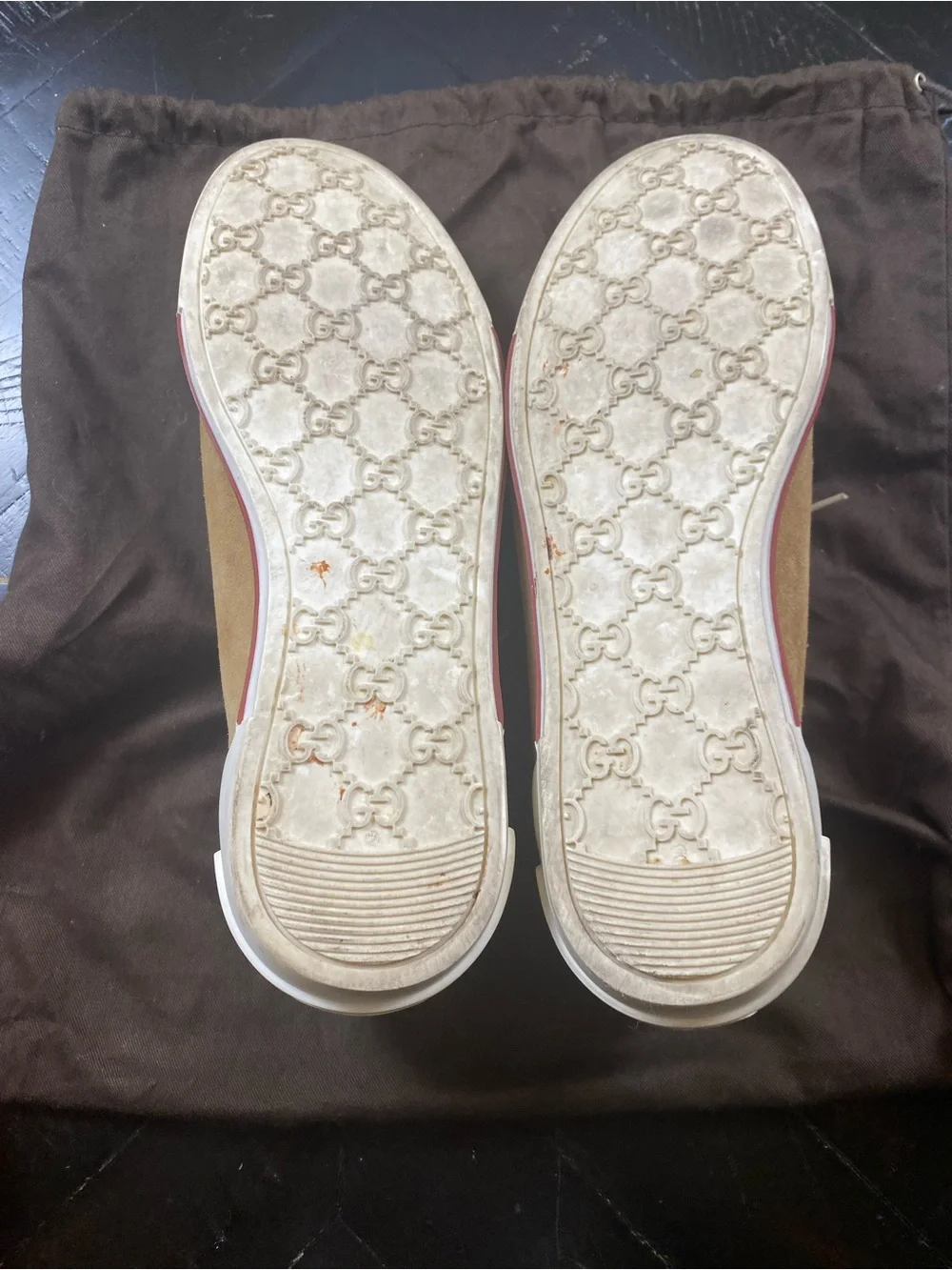 Gucci casual logo